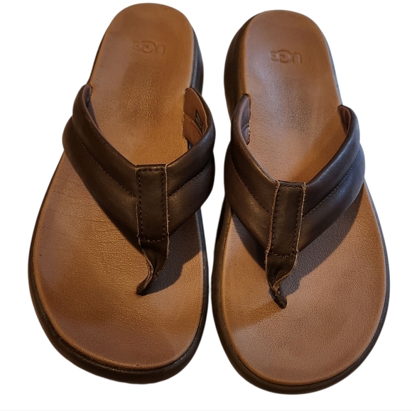 UGG MEN'S UNION FLIP FLOPS CHOCOLATE SZ9 - Picture 1 of 9